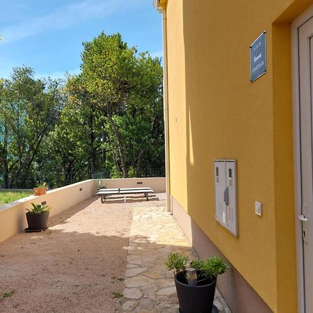 Spacious Apartment Close To The Sea In Split Area Kaštela Exterior foto